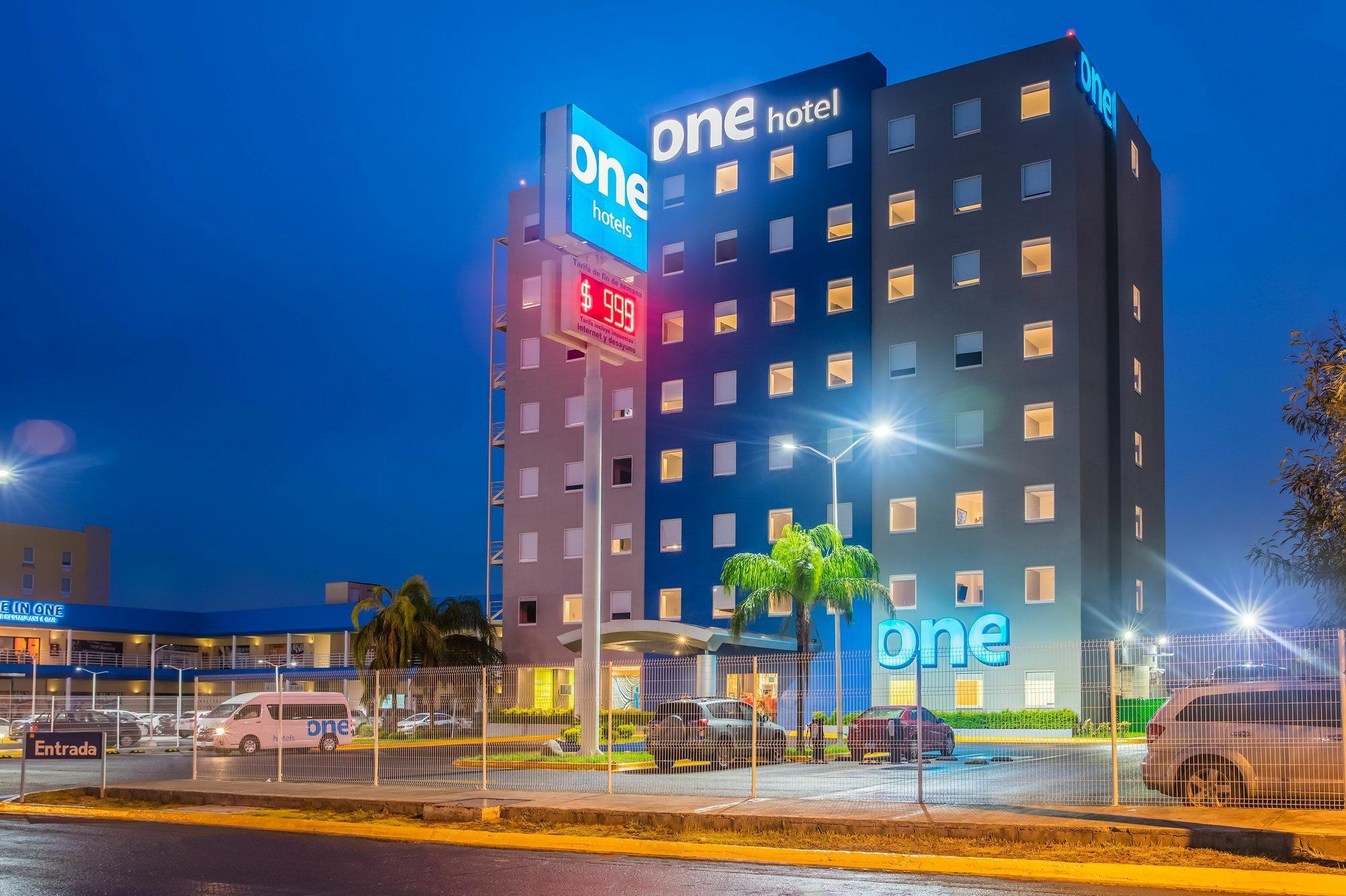 One Monterrey Aeropuerto Apodaca Exterior foto